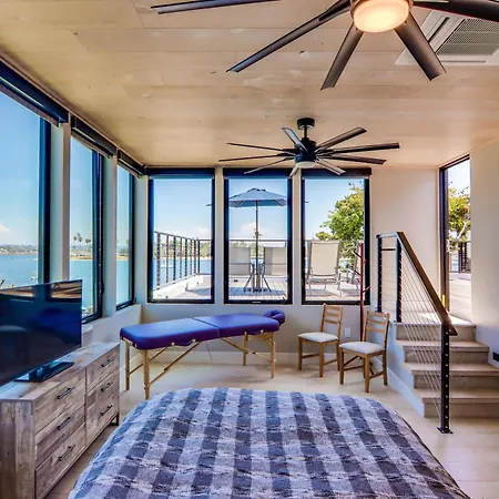 Boardwalk 6 Villa